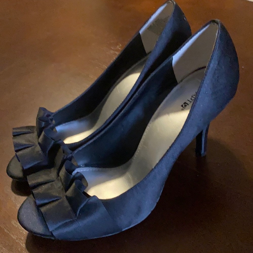 Beautiful fabric dress heel